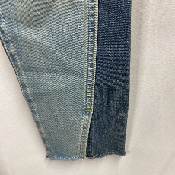 AMO Twist Two-Tone Raw Hem Cropped Skinny Jean in Rise & Shine Blue Size 27 - Picture 5 of 9